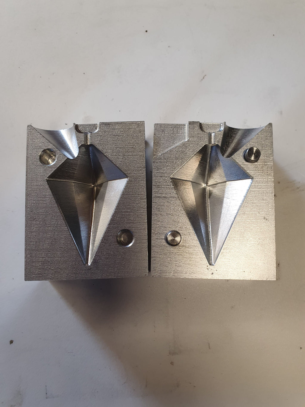 Double Ended Pyramid Fishing Lead